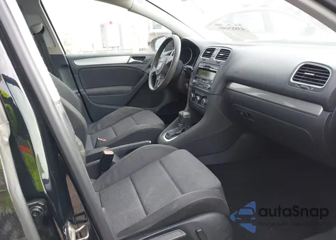 2011 Volkswagen Golf 2.5L 4-Door z USA, uszkodzony, nr VIN WVWDA7AJ6BW121629